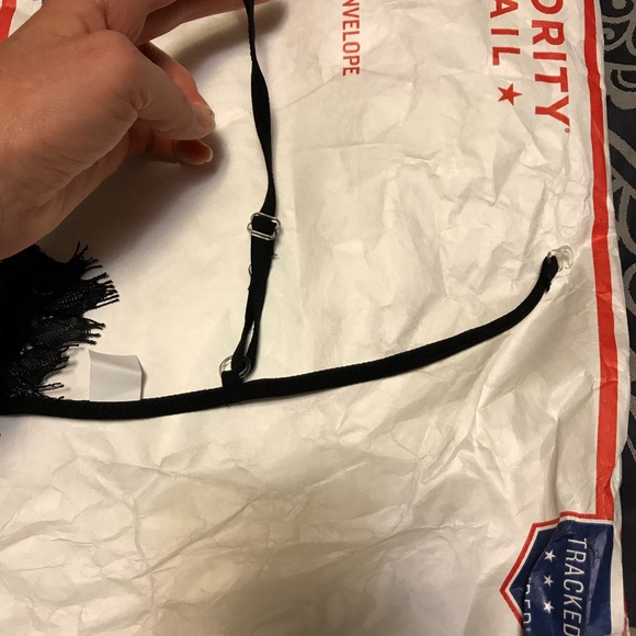 Lingerie - Picture 3 of 6